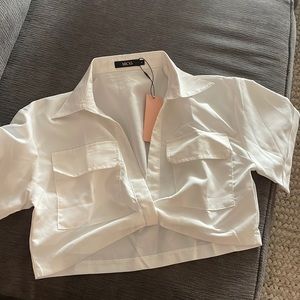 NWT White tie crop top with two pockets
